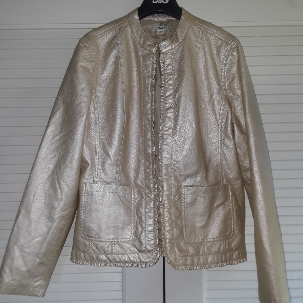 CATO BRAND BUTTER PEARL COLOR VEGAN LEATHER
